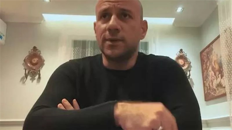 أحمد مكي     