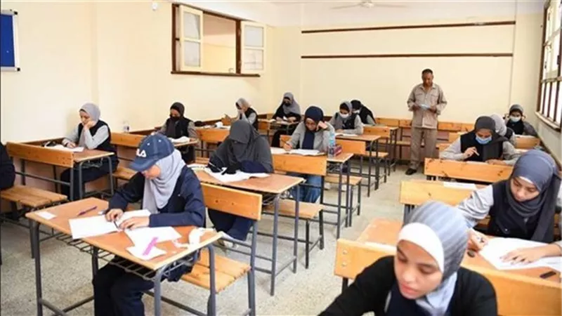 مواصفات امتحانات الثانوية العامة والبكالوريا    