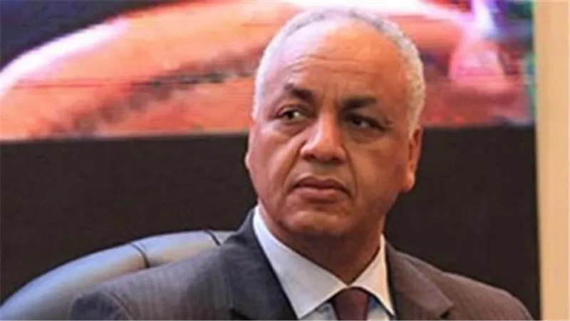 مصطفى بكرى    