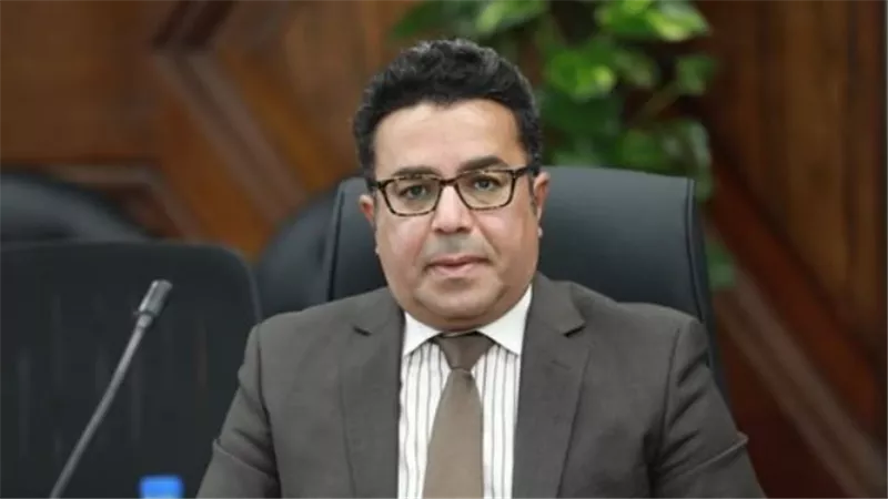 الدكتور باسل عادل    
