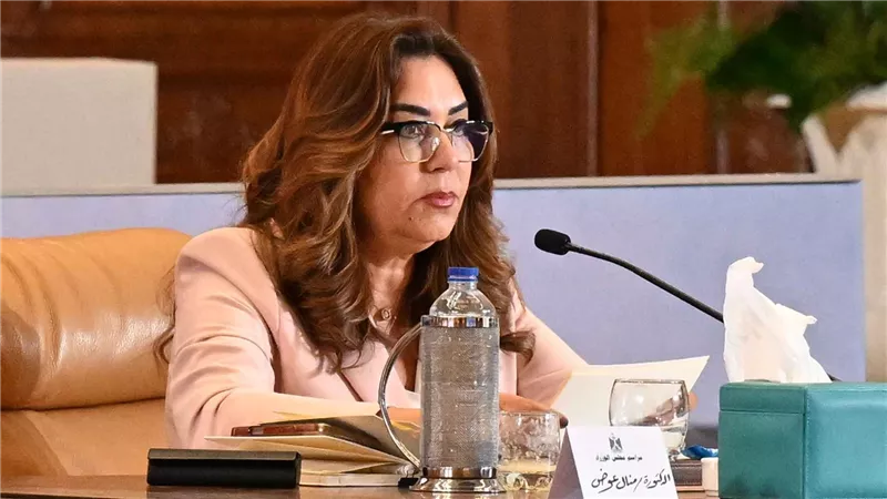 الدكتورة منال عوض    