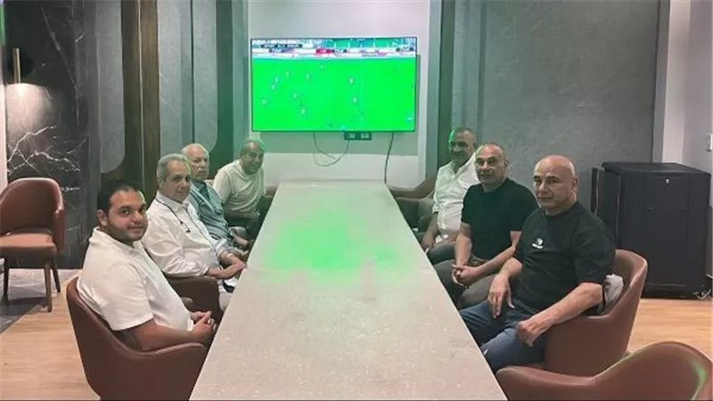 عزومة أبو ريدة للتوأم     