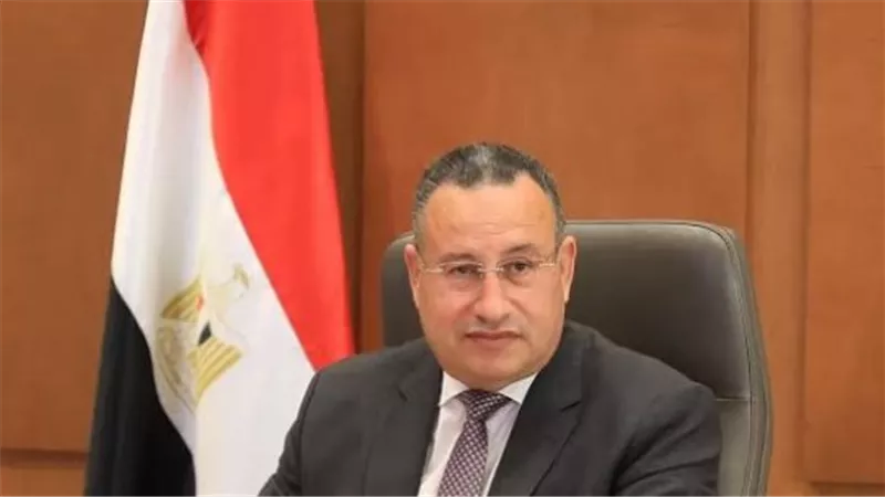 الدكتور عبدالعزيز قنصوة    