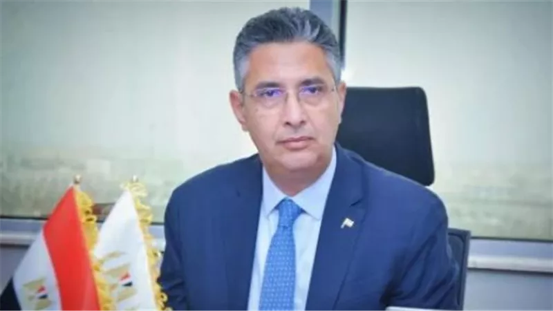 الدكتور شريف فاروق    