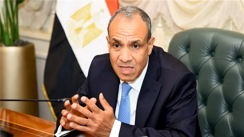 بدر عبد العاطي     