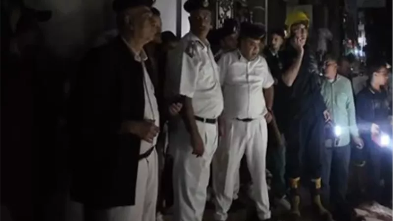 انهيار عقار     