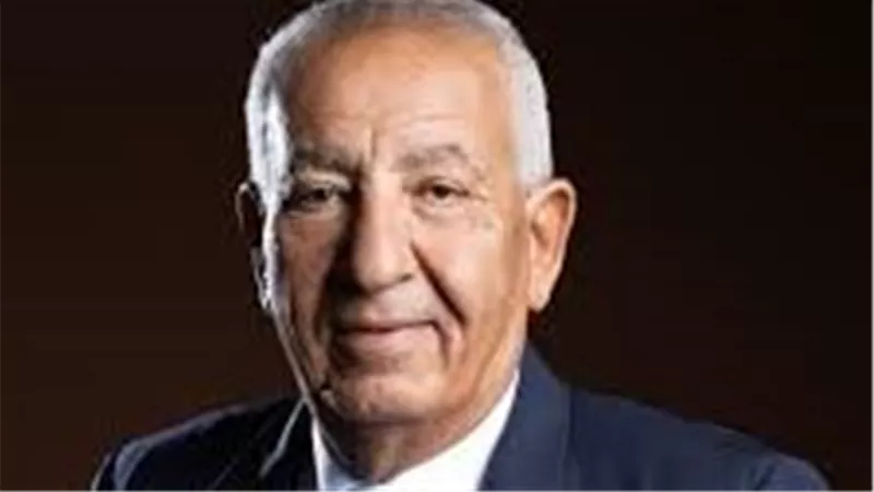 كامل أبو علي يدخل سباق رئاسة المصري رسميًا    