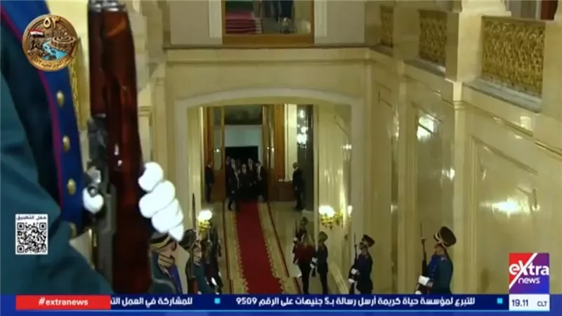 الرئيس السيسي يصل إلى الكرملين    