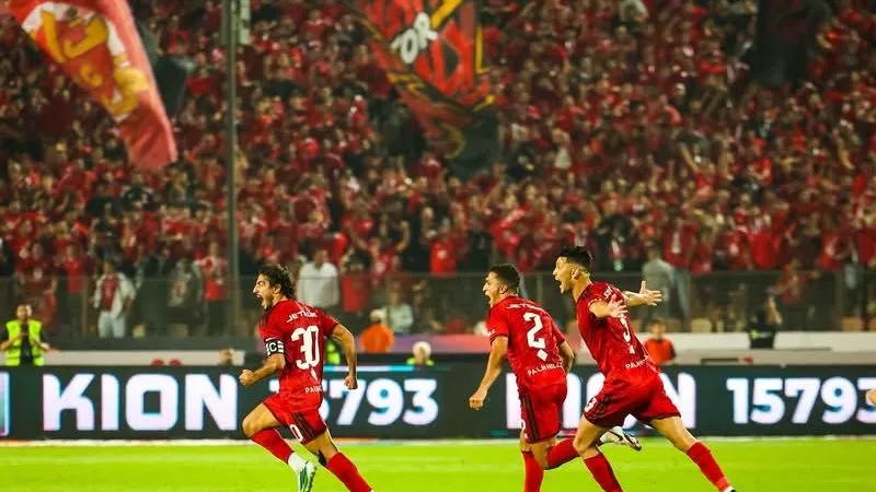 الأهلي     